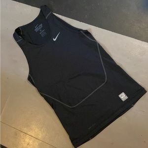 NWOT Nike pro combat compression tank top size mens medium!